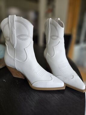 Billini White Western Ankle Boots